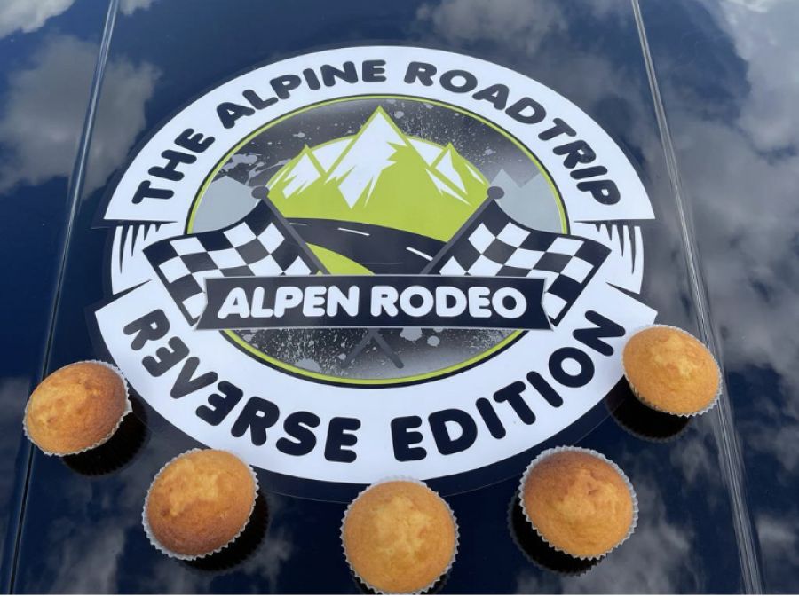 alpen-rodeo_2022_youngtimer_oldtimer_etappe6_20.jpeg